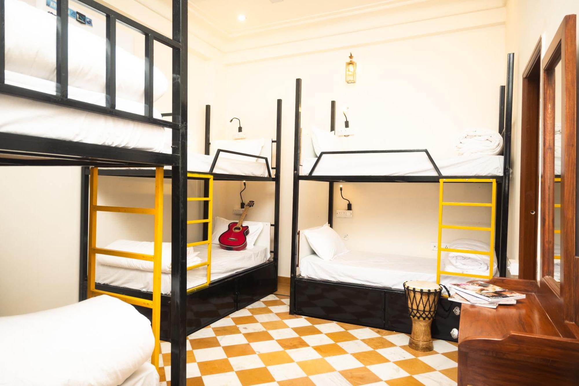 Banana Hostel Pushkar Eksteriør billede